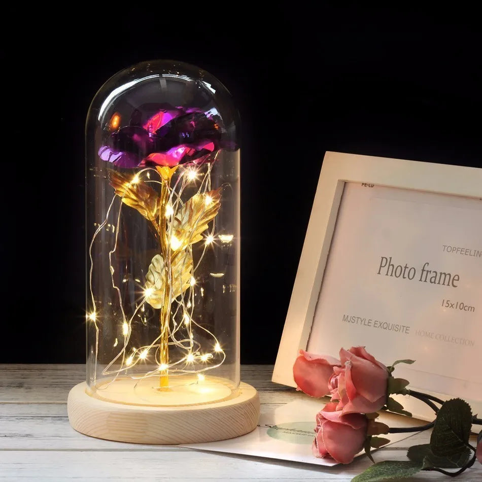 Carvallo – Rosa Eterna en Campana de Vidrio con Iluminación LED Atmosférica