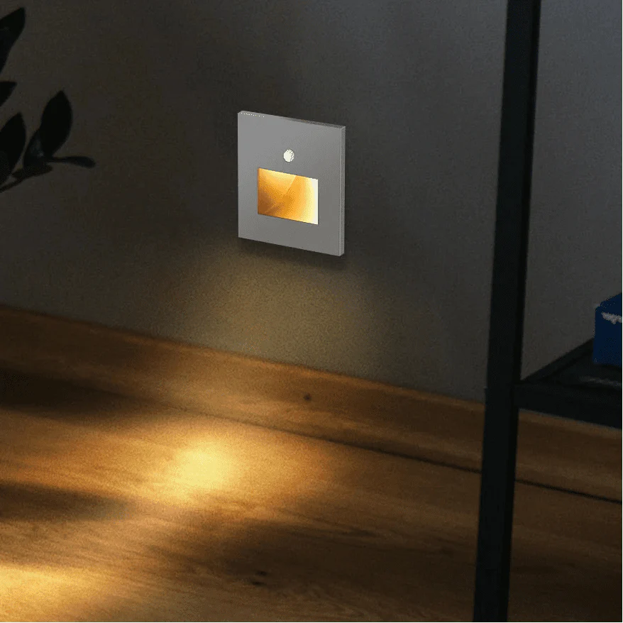 GLOWPATH – Luz LED para escalones con detección de movimiento para una suave luz ambiental