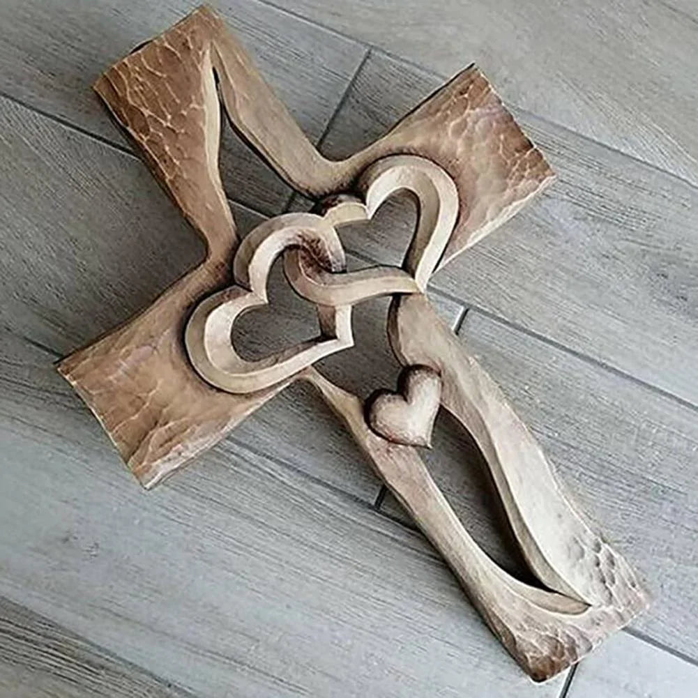 Corazones Entretejidos | Cruz de Madera Tallada