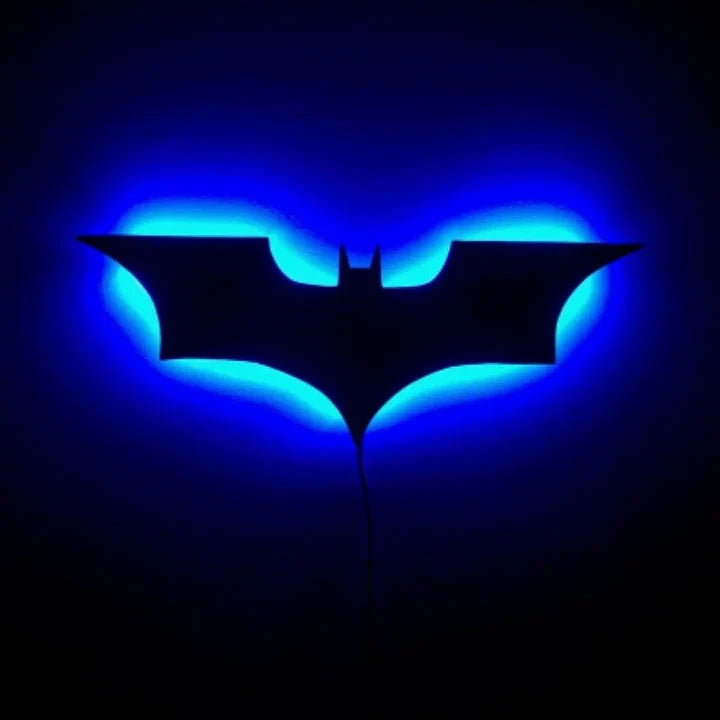 BatmanAura – Lámpara de pared LED moderna de Batman con control remoto