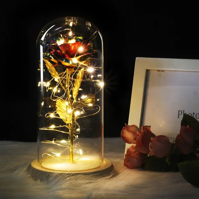 Carvallo – Rosa Eterna en Campana de Vidrio con Iluminación LED Atmosférica