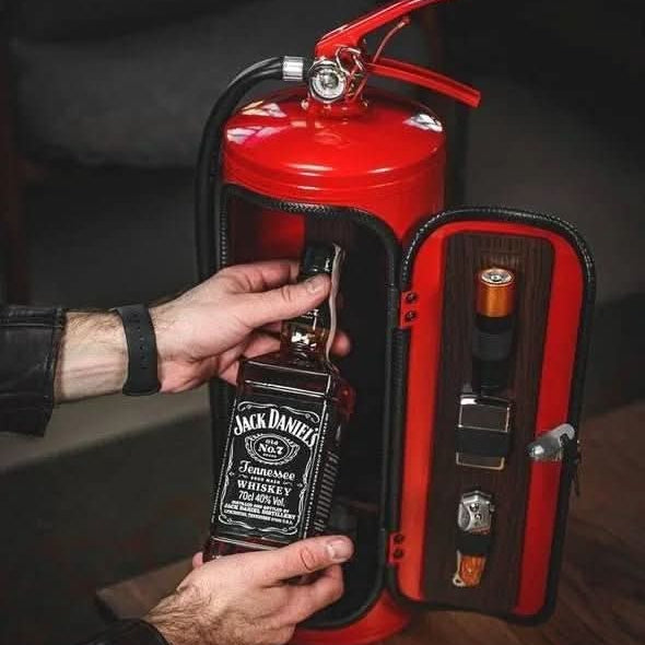 Barra de Fuego Oculta – Mini-Bar Oculta en Diseño de Extintor para Almacenamiento Elegante de Bebidas