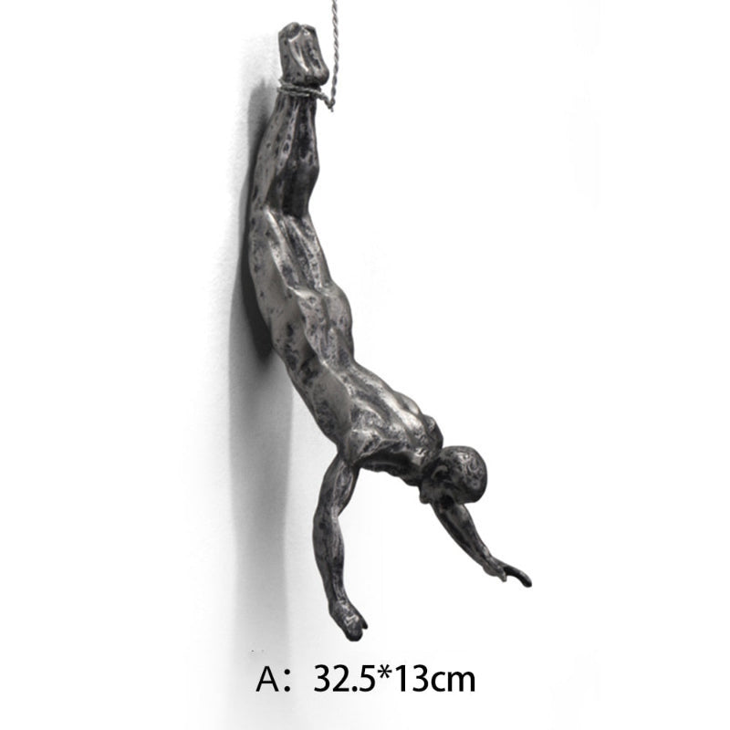 Escultura de Pared Escalador – Inspiradora Decoración 3D de Resina y Hierro para Diseño de Interiores Moderno
