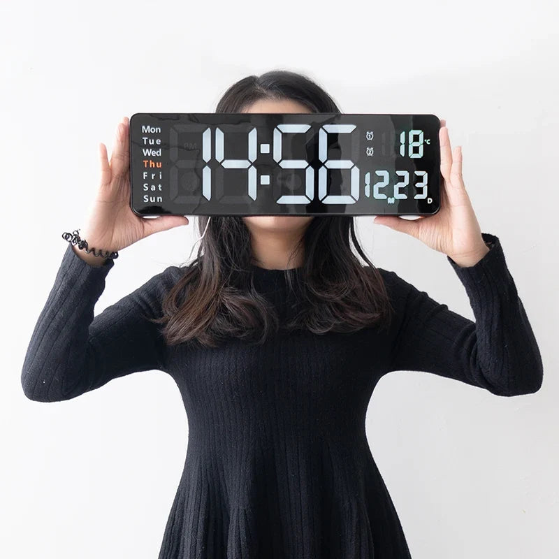 Reloj de pared LED moderno con temporizador, fecha y control remoto