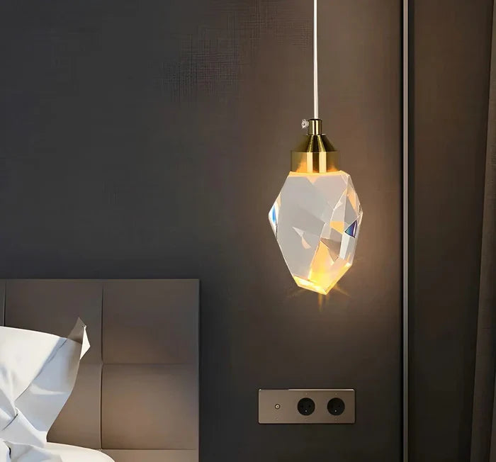 CrystalGleam - Lámpara colgante elegante con cristales brillantes