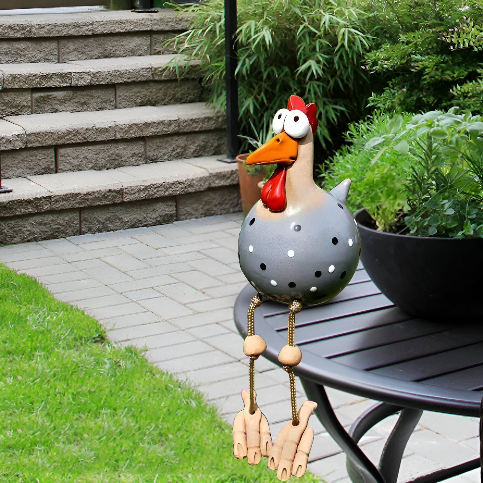 Estatua de Pollo de Grandes Ojos - Artesanía de Resina Resistente a la Intemperie - Estatua de Gallo para Jardín