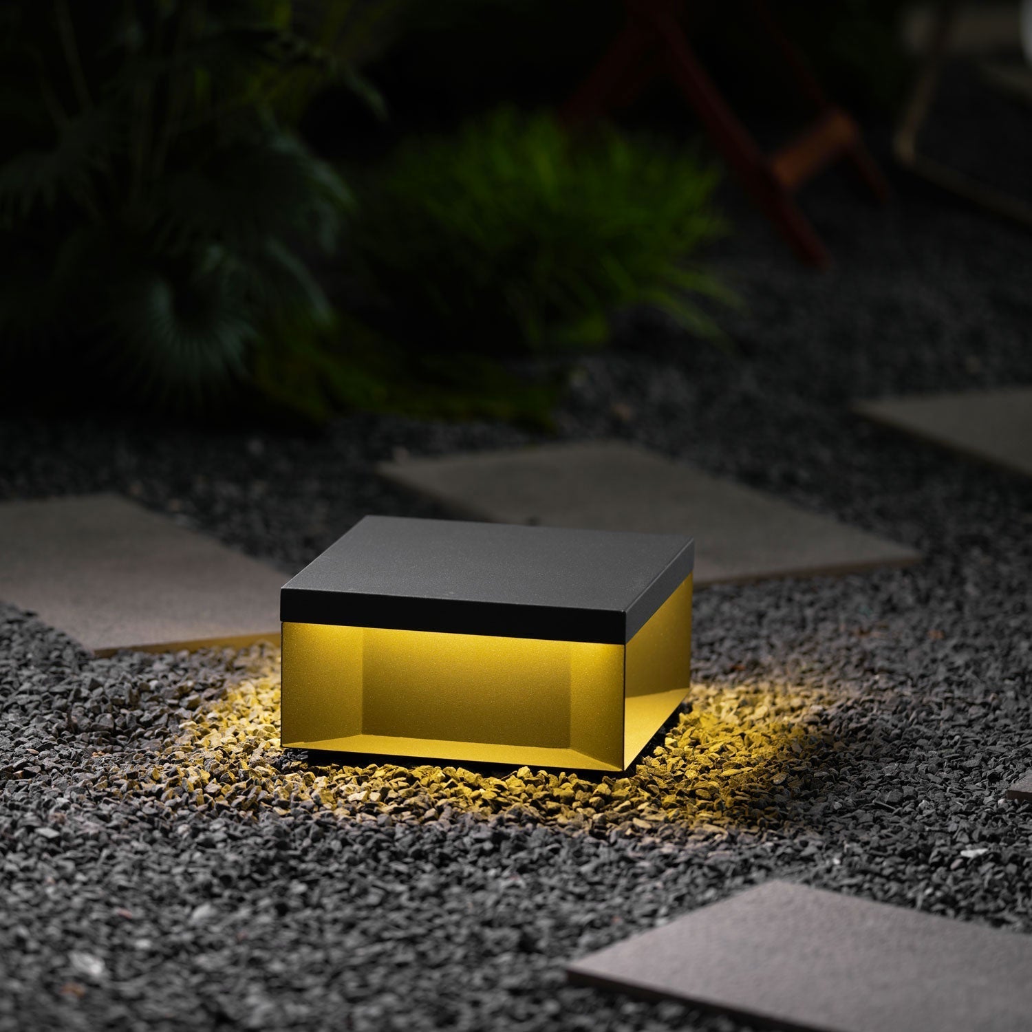 Velaris Luz Exterior a Prueba de Agua IP65 | Foco de Jardín LED Integrado para Caminos