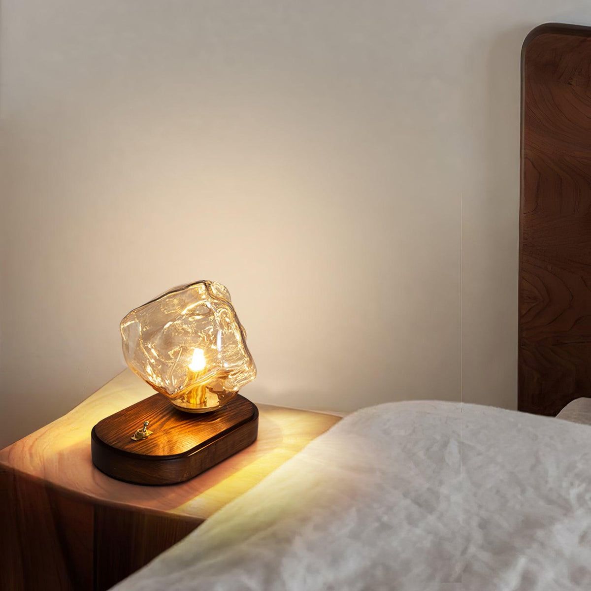 Averis | Lámpara de mesa de cristal