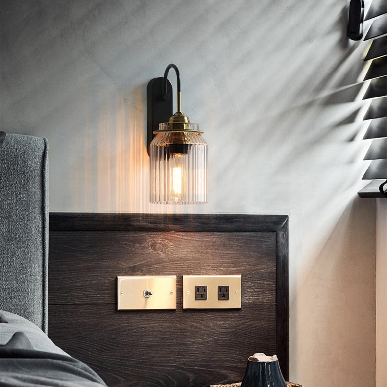 Aplique de Pared de Vidrio Industrial en Forma de Embudo - Iluminación Elegante