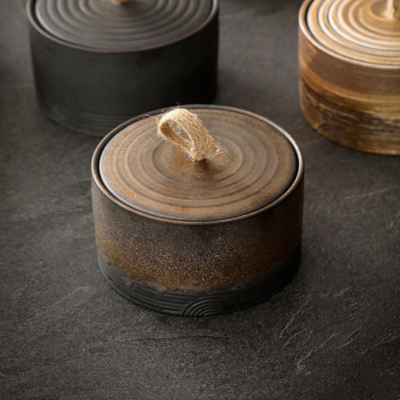 Frasco de Almacenamiento Artesanal Wabi-Sabi de Cerámica Japonesa con Cuerda de Cáñamo