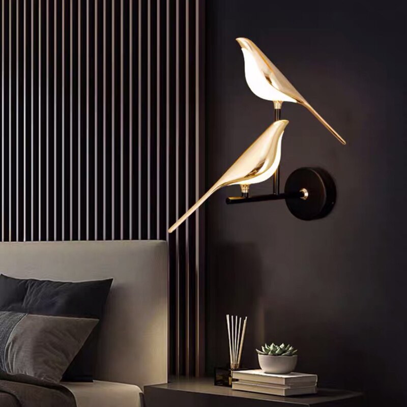 Aplique LED con un diseño excepcional de pájaro dorado y cálida iluminación ambiental – aplique moderno para la decoración de interiores