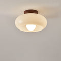Lámpara de techo con cálida luz y acento de madera – pantalla de vidrio opalino en estilo Bauhaus para dormitorio y salón