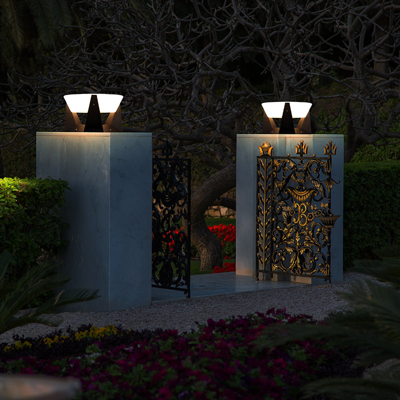 Lámpara solar LED para exteriores | Forma pura y luz potente