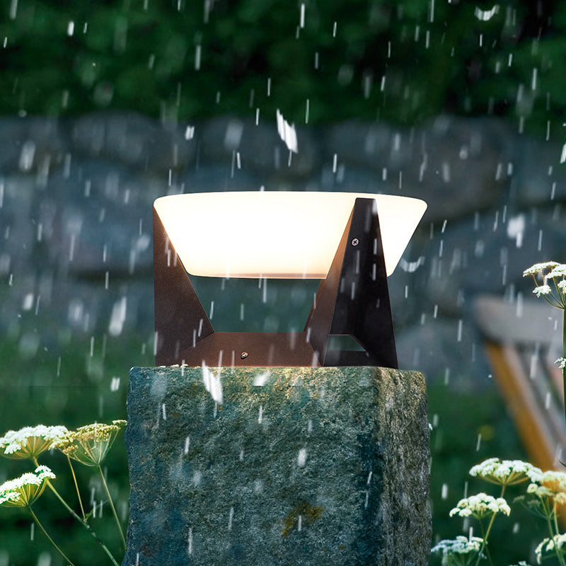 Lámpara solar LED para exteriores | Forma pura y luz potente