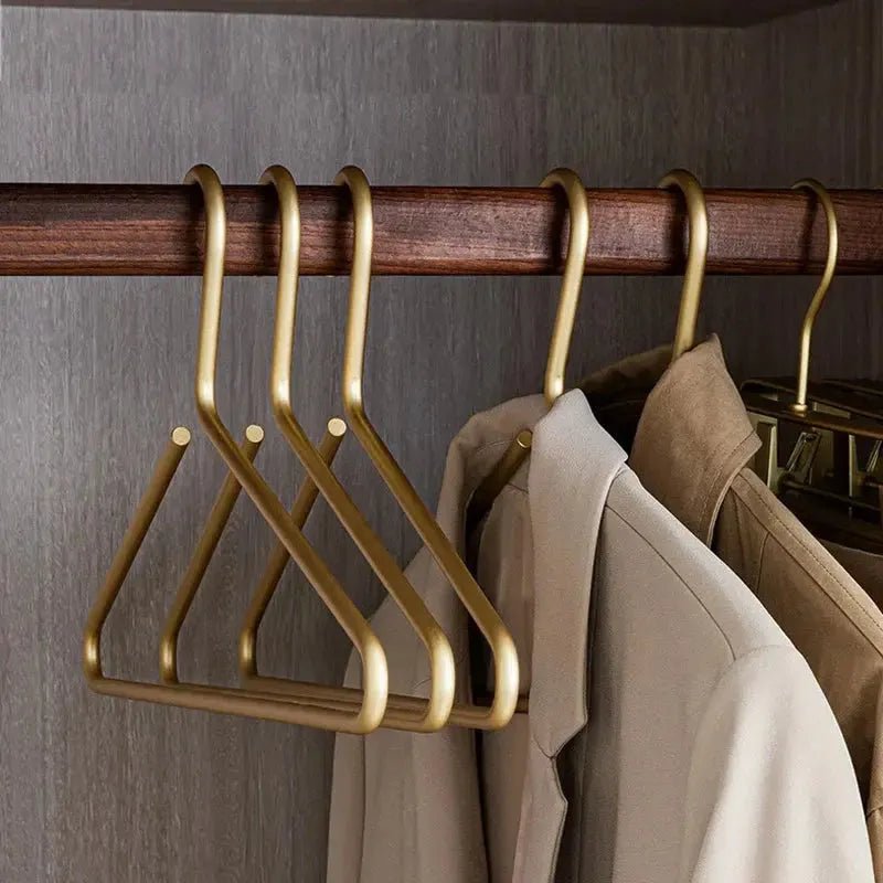 Kalsten | Percha de Ropa Antideslizante de Lujo - Perchas de Abrigo Mate Sólido y Elegante para Uso Duradero - (5 por set)