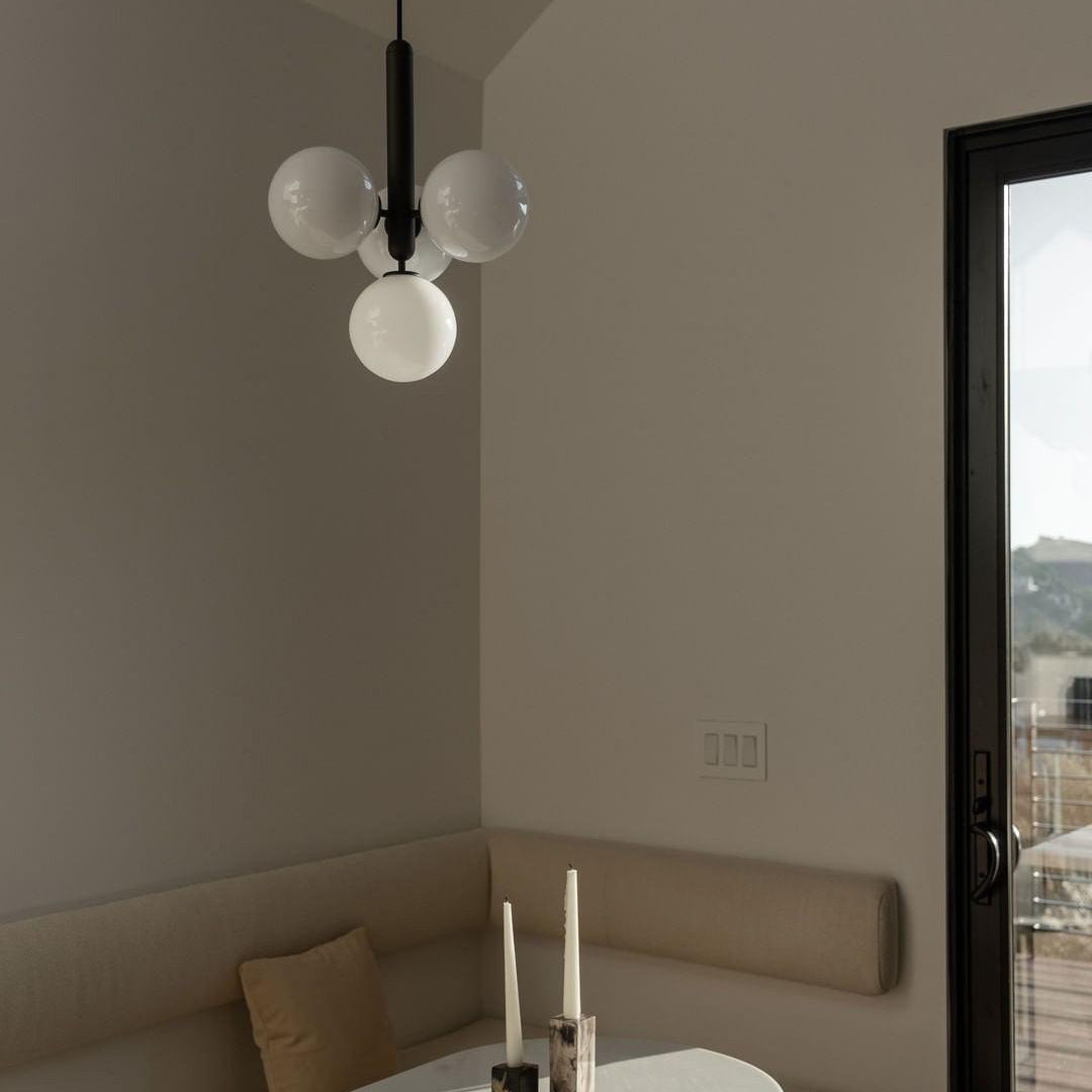Lora | Lámpara colgante de vidrio moderno en forma esférica