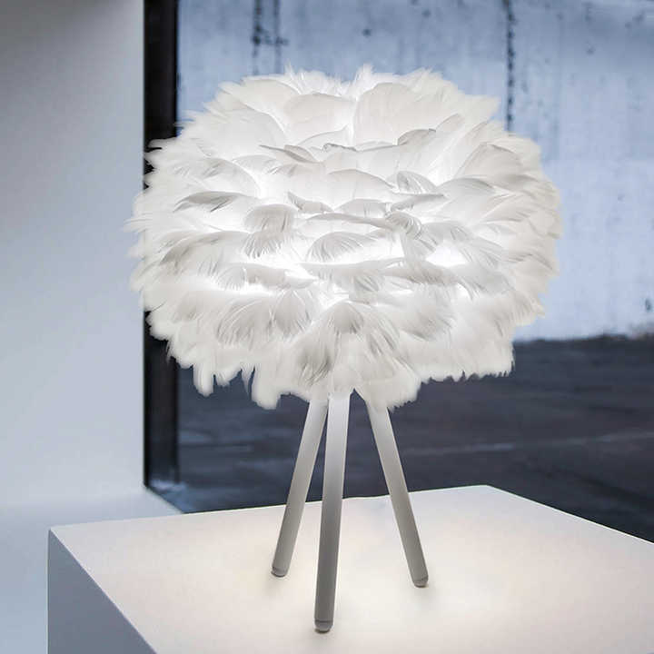 Seraphis – lámpara de mesa LED en forma de pluma