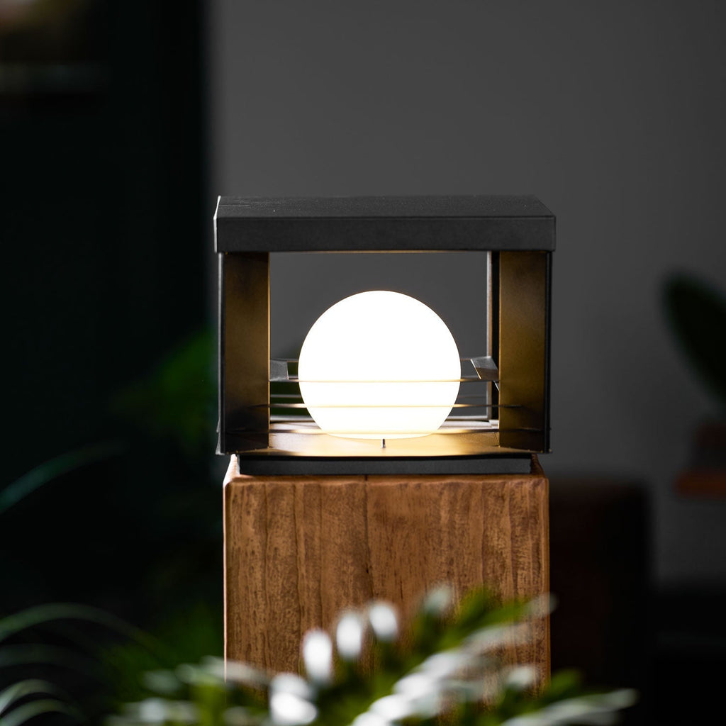Lámpara de Pilar Moderna para Exterior – Iluminación LED a Prueba de Agua para Caminos y Paisajes