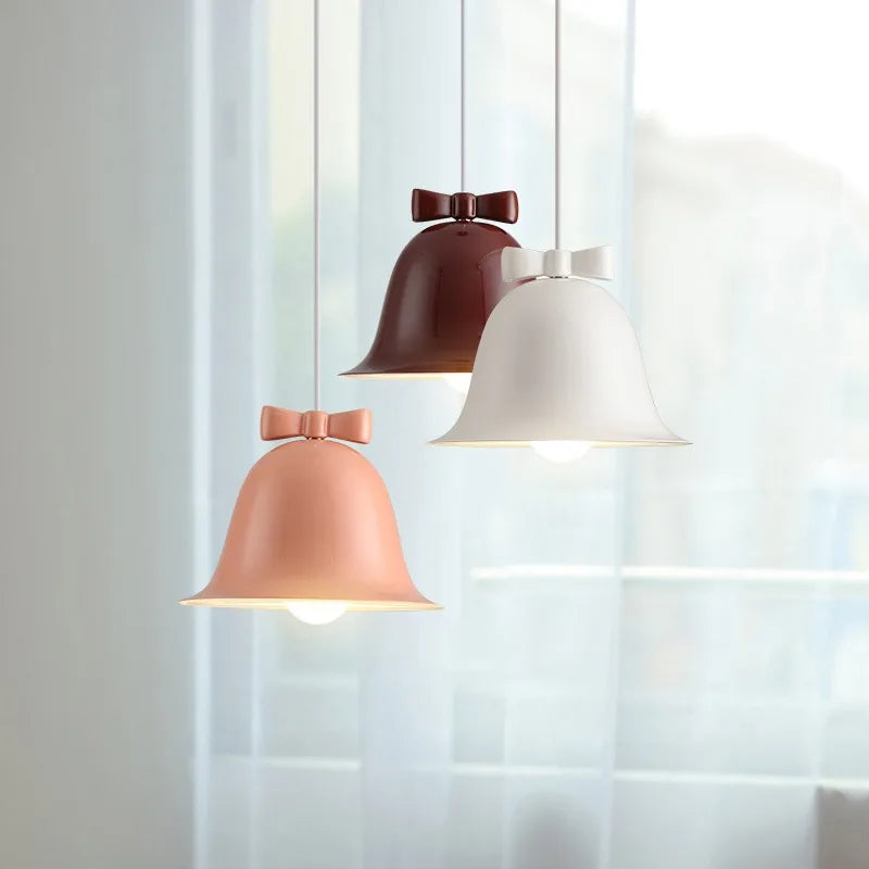 Bellora | Lámpara colgante en forma de campana con lazo