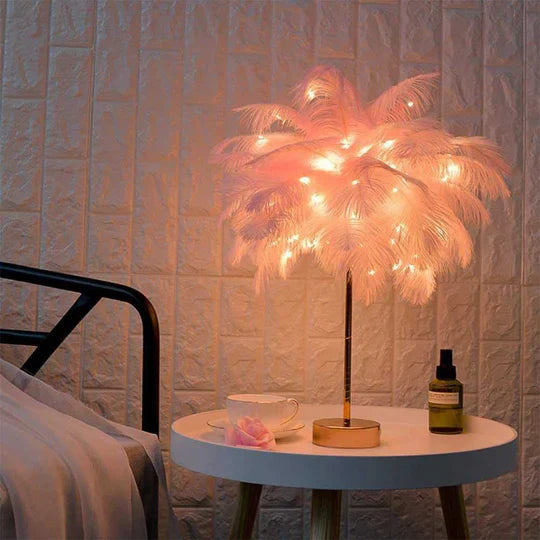 FeatherGlow - Lámpara de noche de avestruz elegante para un ambiente hogareño