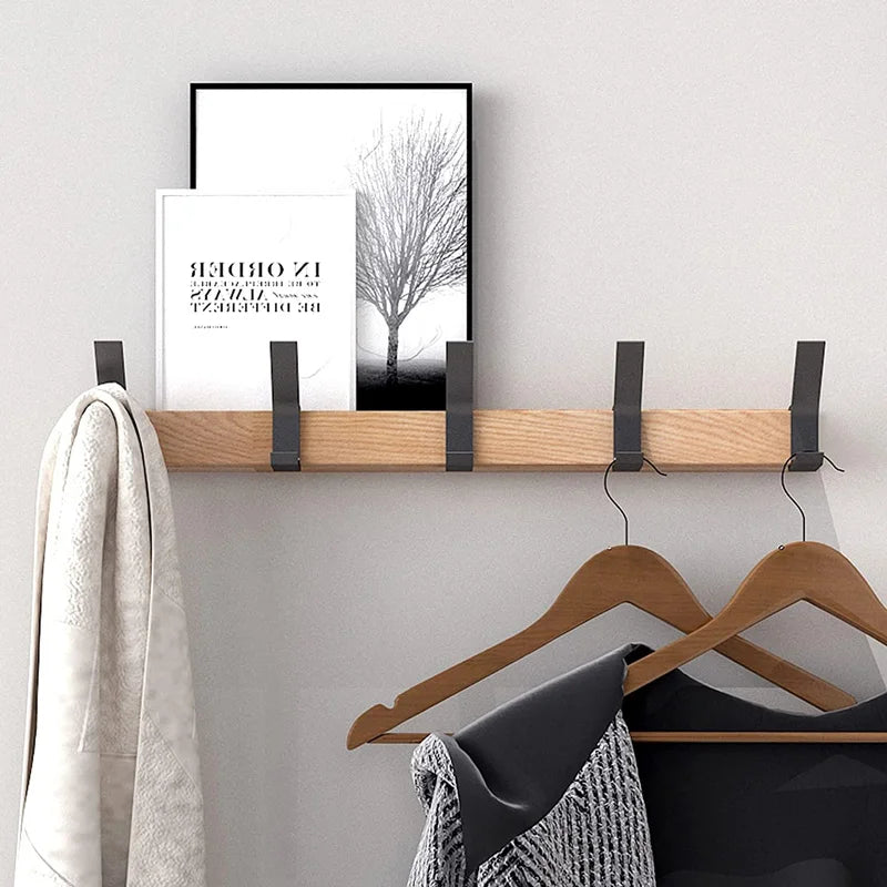 Perchero de pared Nordivo con ganchos dobles móviles | Diseño escandinavo | Madera y aluminio | Ahorra espacio y moderno