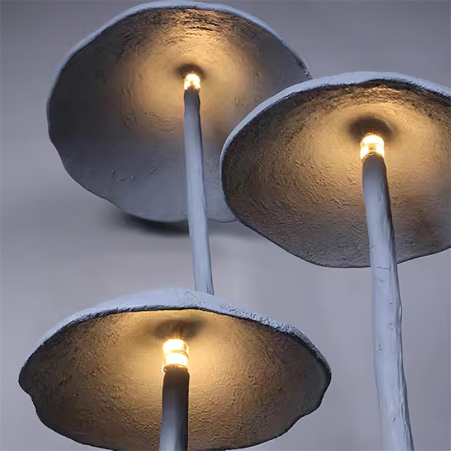 Lámpara de Pie Escultural en Forma de Hongo – Luz LED Moderna para Espacios Habitables