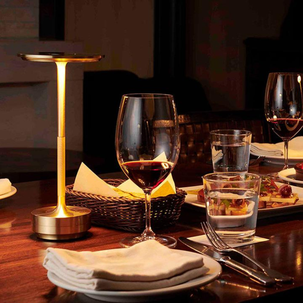 Lámpara de mesa portátil inalámbrica