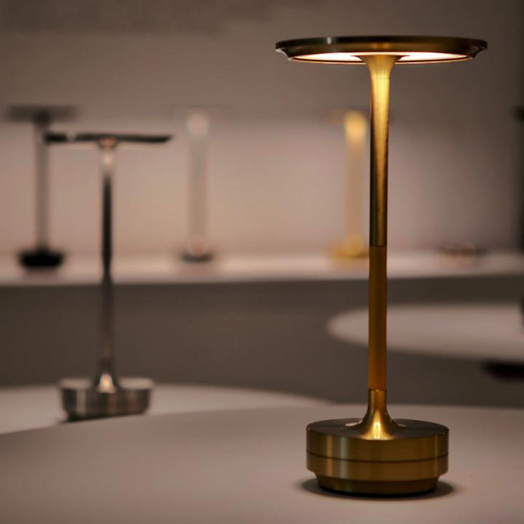Lámpara de mesa portátil inalámbrica