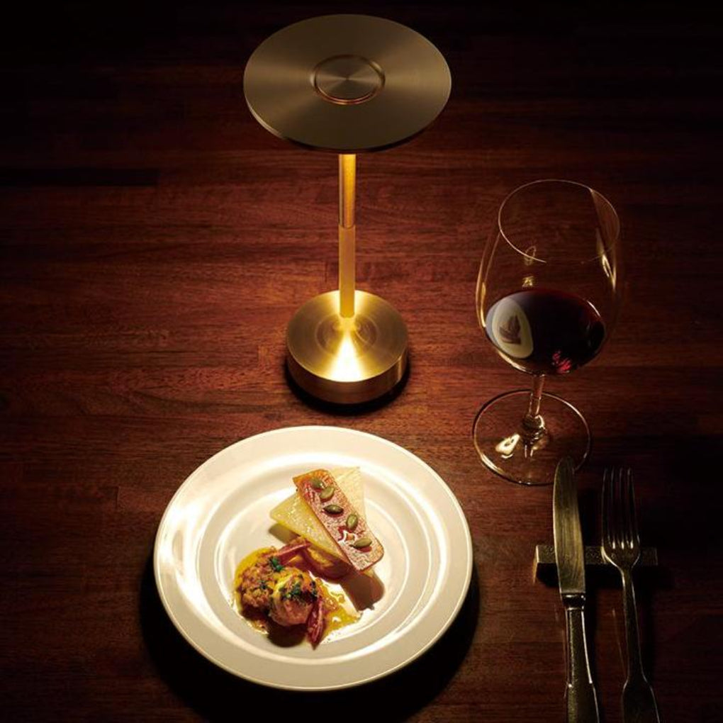 Lámpara de mesa portátil inalámbrica