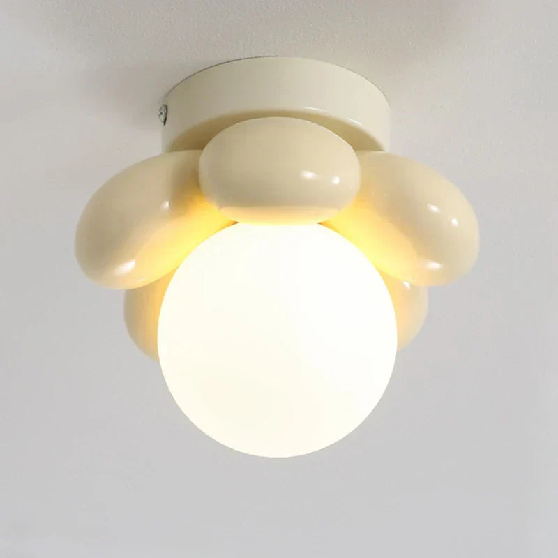 Nordia | Lámpara de techo de vidrio Flower en estilo escandinavo
