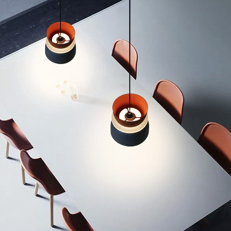 Lámpara colgante escandinava con iluminación LED – pantalla de metal colorida para iluminación colgante en la cocina