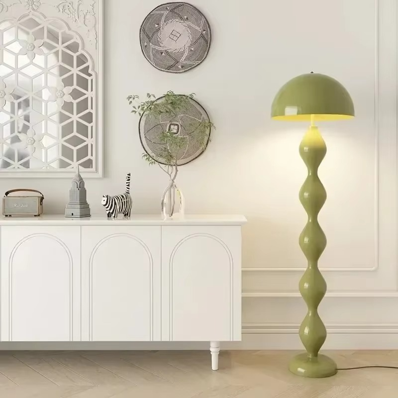 Lámpara de pie moderna estilo escandinavo