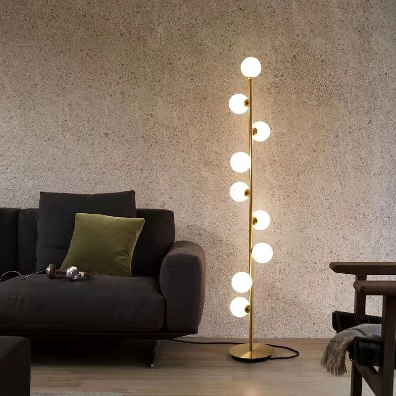 Celestina | Lámpara de pie de diseño con luz esférica
