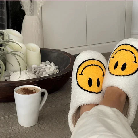 HappyFeet - Zapatillas con Carita Feliz | 50% DESCUENTO