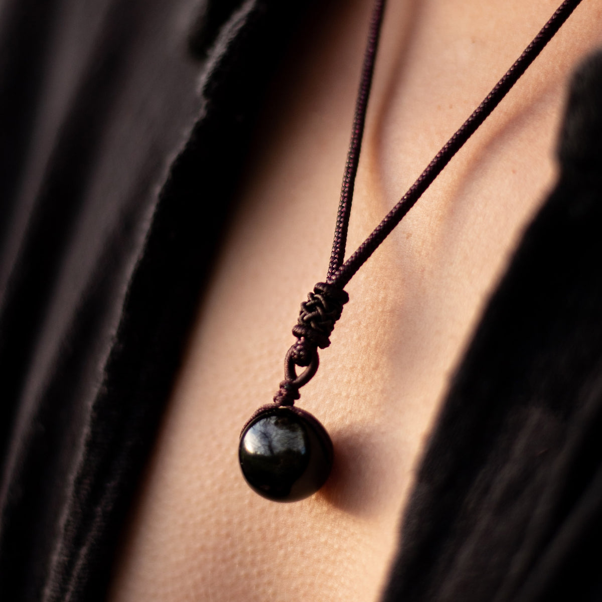 Péndulo "Esfera" en Obsidiana Dorada