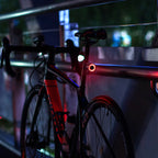 Velaro Luz trasera inteligente para bicicleta | Luz de freno automática y sensor de luminosidad | Recargable por USB | Impermeable IPX4