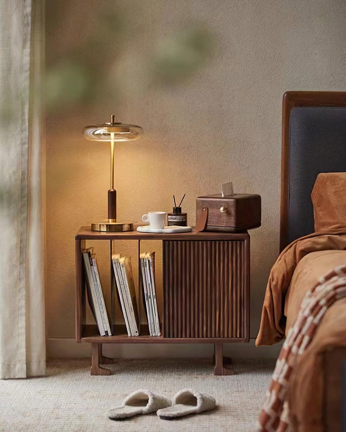 Lumisol | Lámpara de mesa de vidrio y madera
