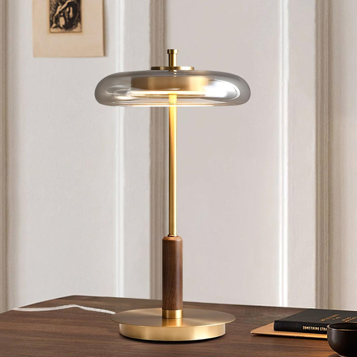 Lumisol | Lámpara de mesa de vidrio y madera