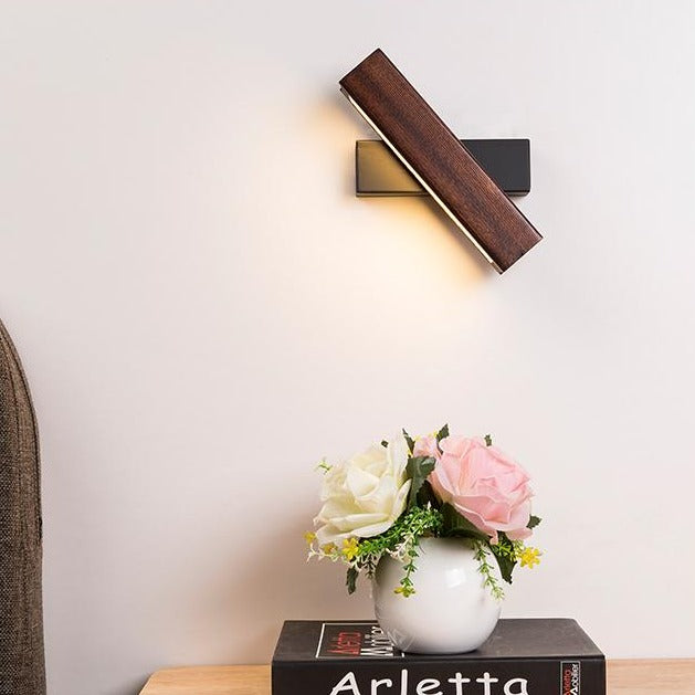 Alviro | Aplique LED de madera y hierro