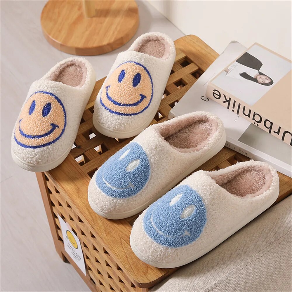 HappyFeet - Zapatillas con Carita Feliz | 50% DESCUENTO