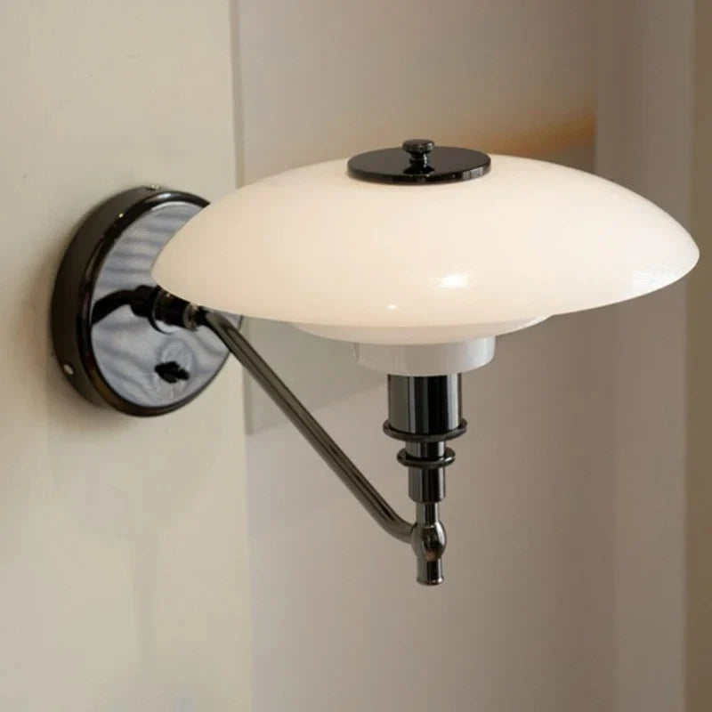 Norvia – apliqué LED de estilo retro con pantalla de vidrio