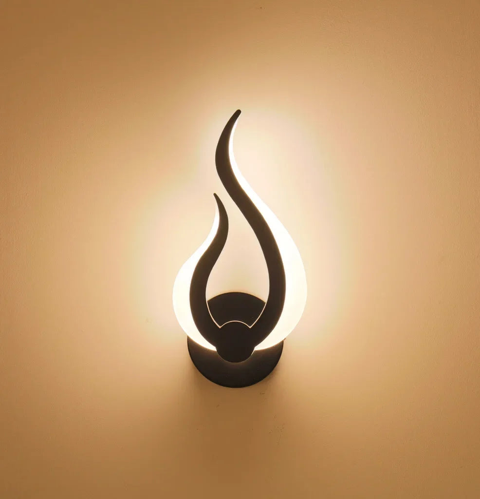 CandleFlicker - Lámpara de pared en forma de llama para una iluminación relajante