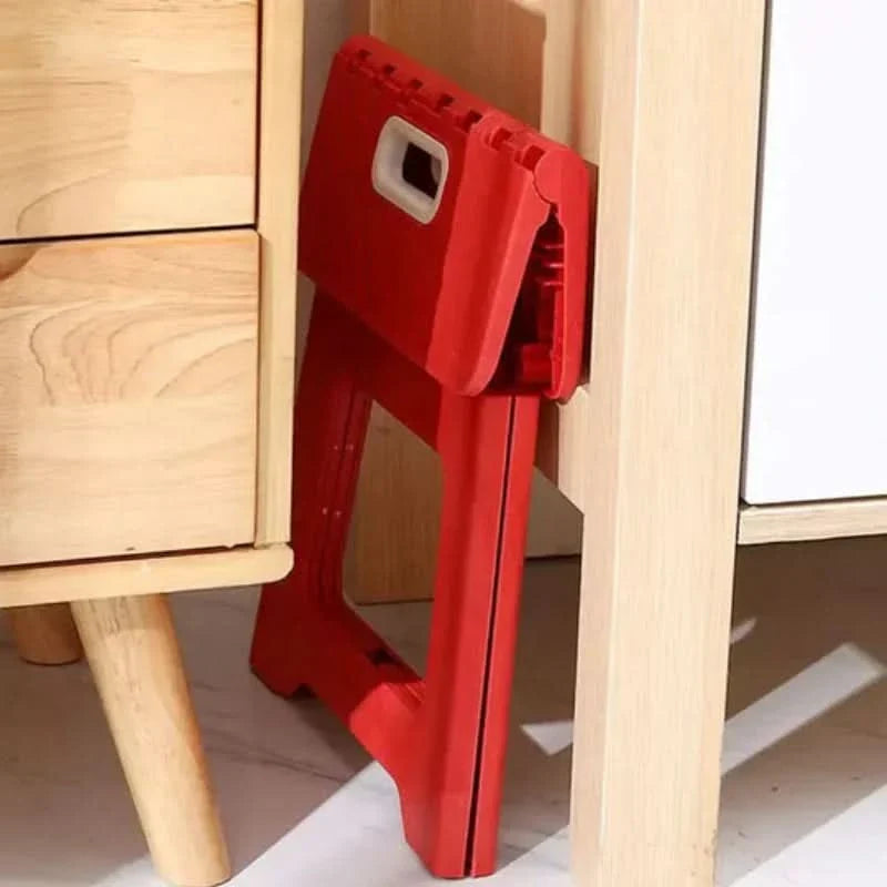 Taburete plegable estable y fácil de transportar
