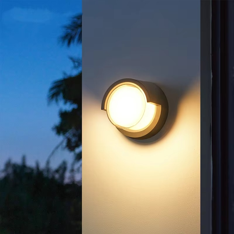 Lunaris | Lámpara de pared LED exterior moderna