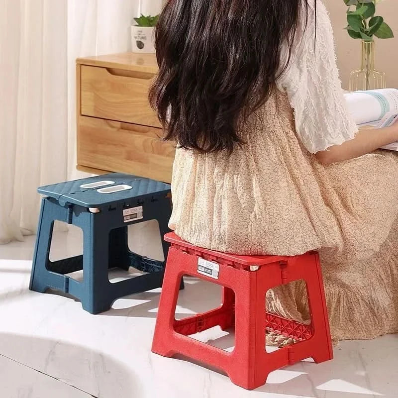 Taburete plegable estable y fácil de transportar