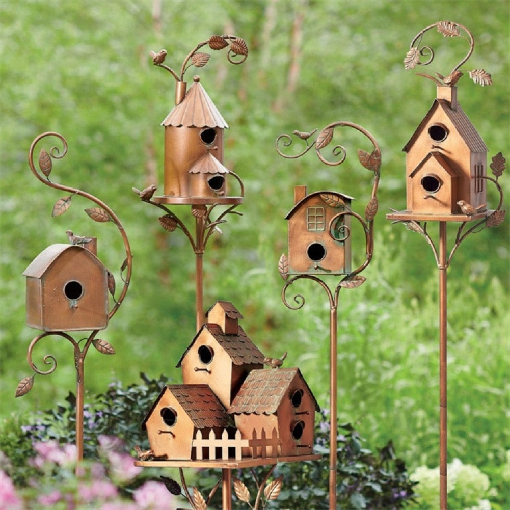 Casa de pájaros de arte metálico con estaca para jardín - Talart