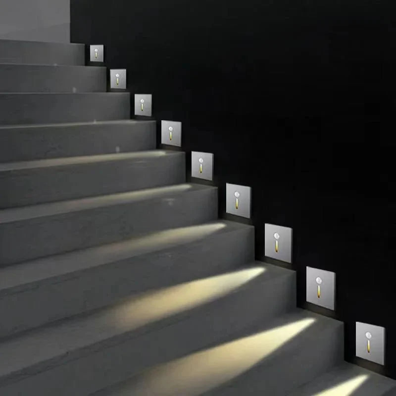 GLOWPATH – Luz LED de escalera con detección de movimiento para una suave iluminación ambiental