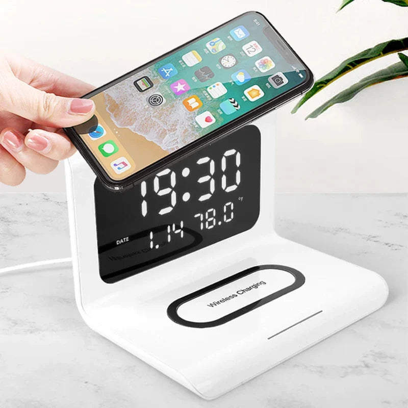 Estación de carga inalámbrica con reloj y alarma – Compacta y de carga rápida