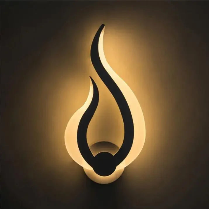 CandleFlicker - Lámpara de pared en forma de llama para una iluminación relajante