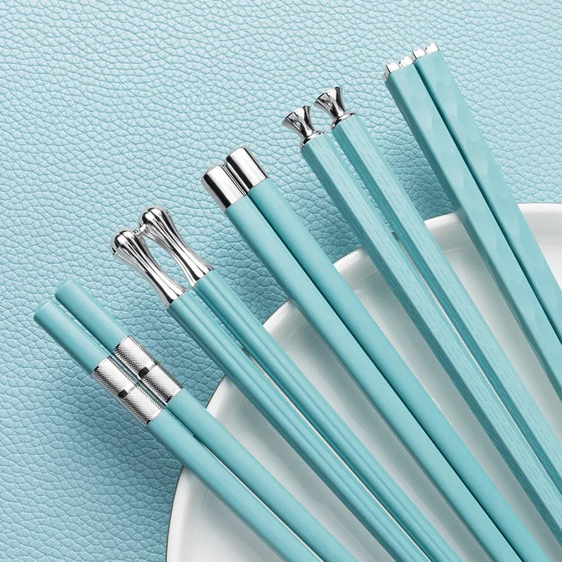 DineLux – Juego de Palillos de Comida de Lujo con Diseños Refinados (5 Pares)
